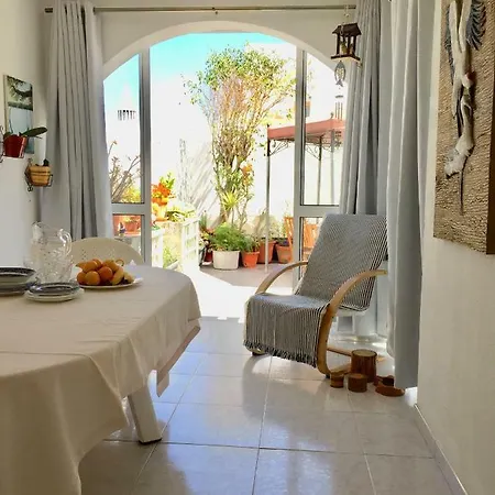 וילה Lagos Beach Villa *